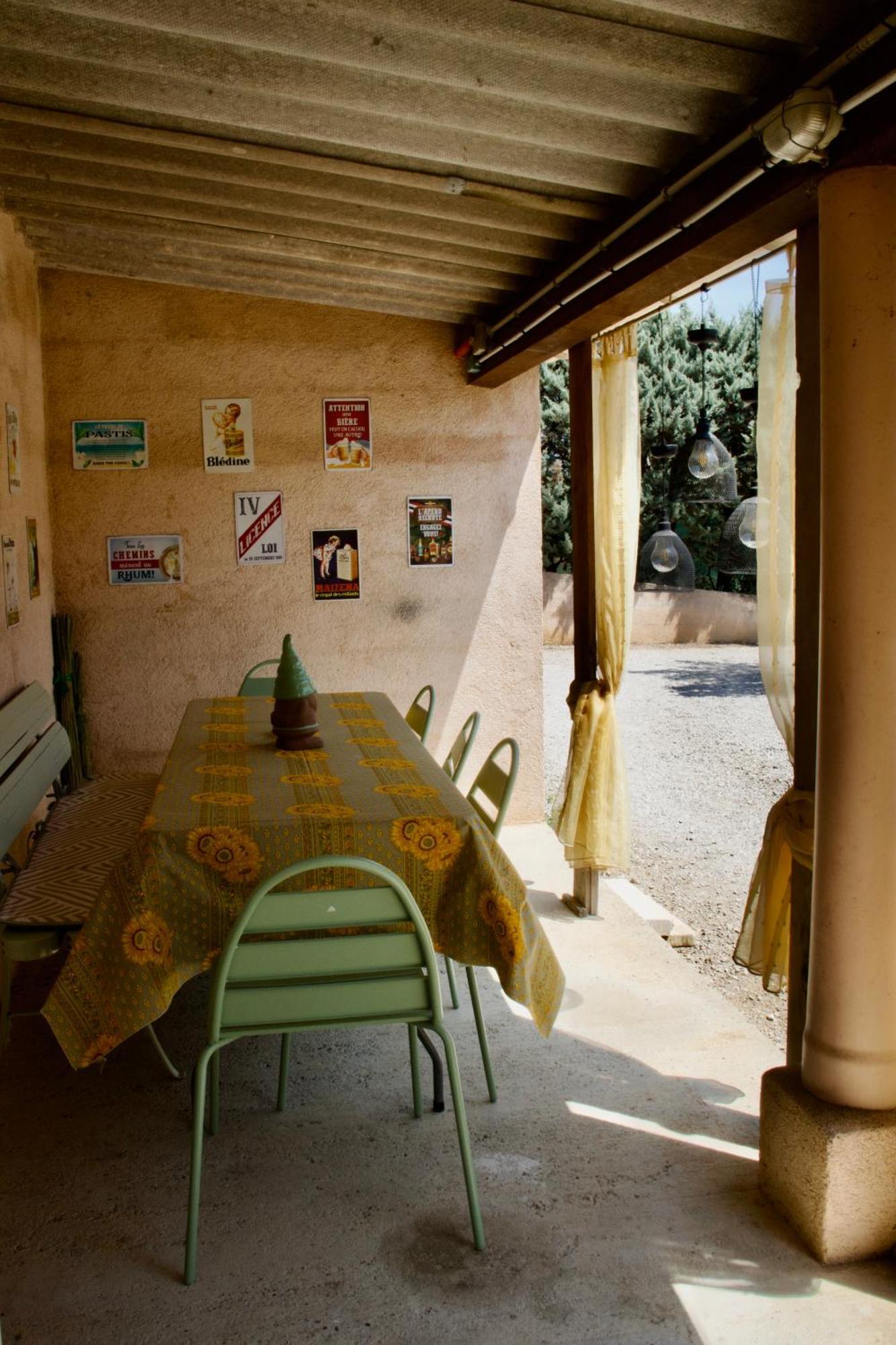 La Bastide Des Roses Bed and Breakfast Saint-Julien-d'Asse Εξωτερικό φωτογραφία